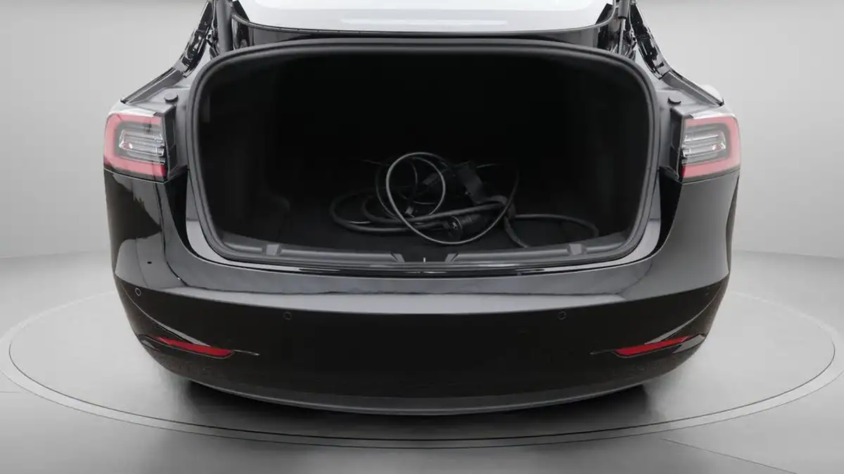 2022-tesla-model-3-e-long-range-big-17