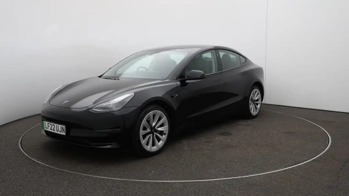 2022-tesla-model-3-e-long-range-big-69