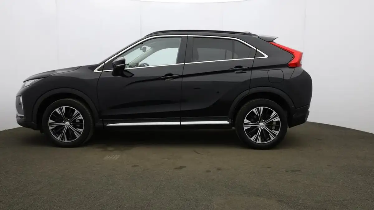 2021-mitsubishi-eclipse-cross-15-4-big-70