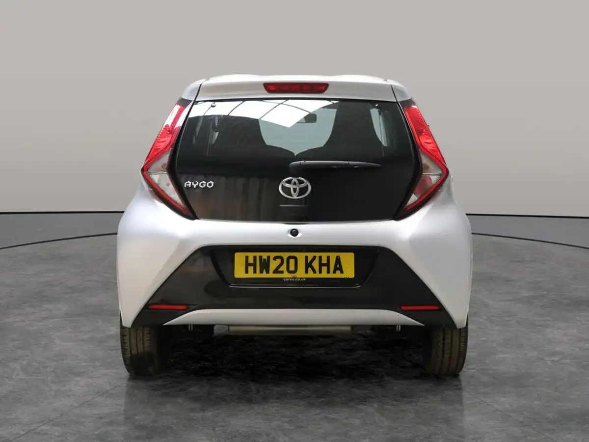 2020-toyota-aygo-10-vvt-i-x-play-big-12