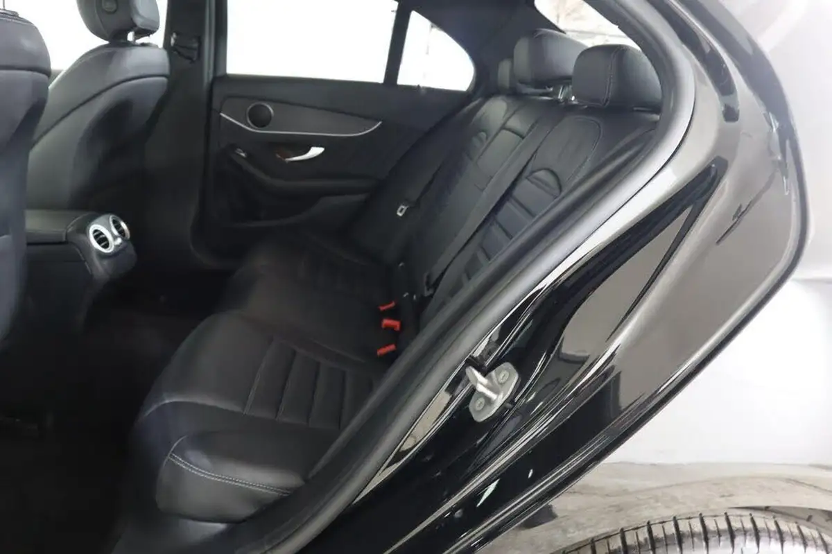 2021-mercedes-benz-c-class-20d-c220d-amg-line-edition-saloon-4d-big-14
