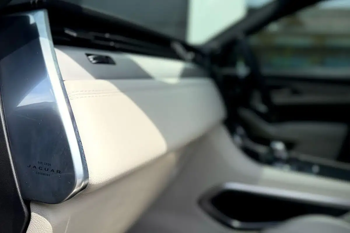 2023-jaguar-f-pace-20-p250-r-dynamic-se-black-big-44