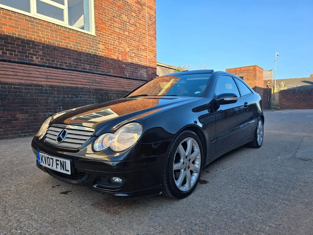 2007-mercedes-benz-c-class-21td-c220-cdi-se-coupe-2d-2148cc-auto-big-1