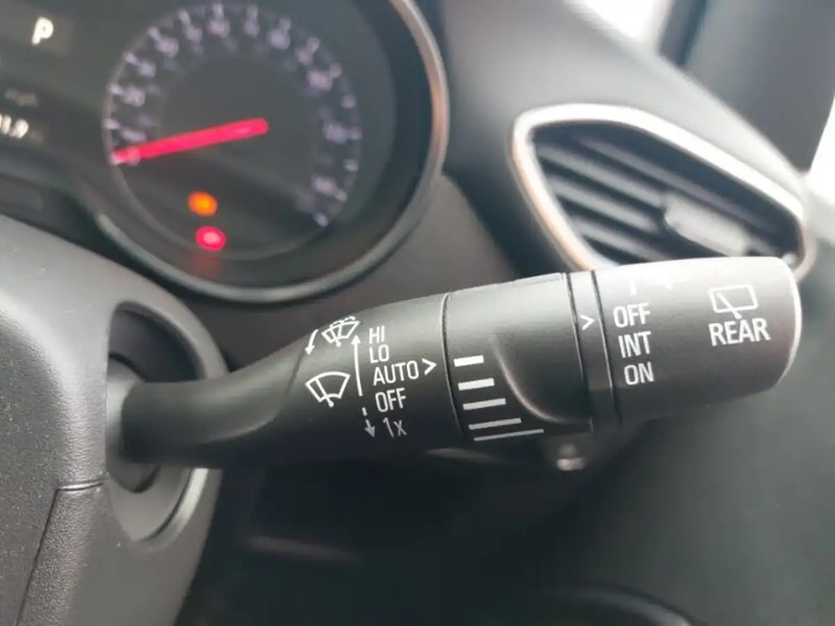 2022-vauxhall-crossland-12-ultimate-130ps-auto-big-17