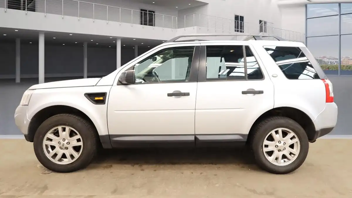 2008-land-rover-freelander-2-22td-se-auto-big-2