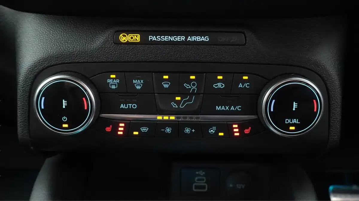 2023-ford-kuga-25t-st-line-x-edition-190ps-fhev-big-12