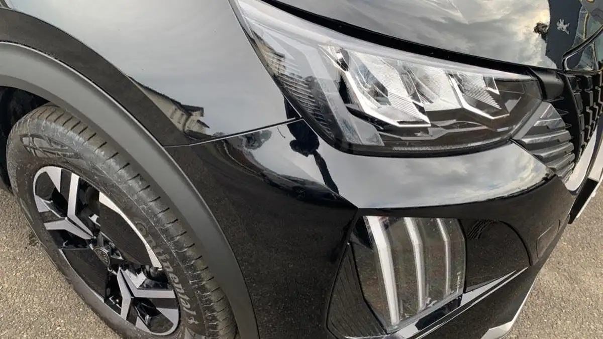 2024-peugeot-2008-suv-12-puretech-allure-136ps-hybrid-e-dsc6-big-46