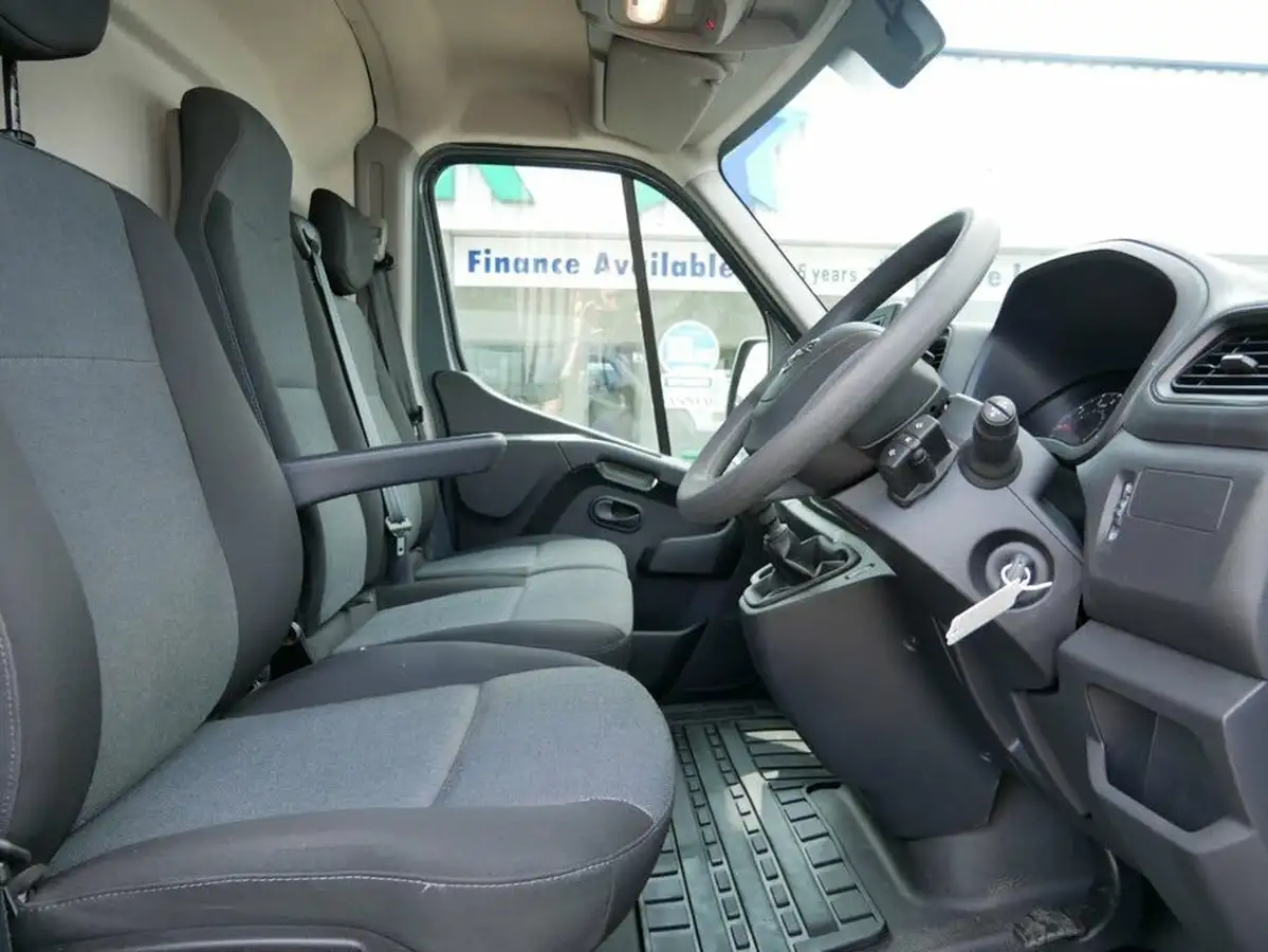 2023-nissan-interstar-23dci-f35-l3h3-tekna-135pseu6d-big-13
