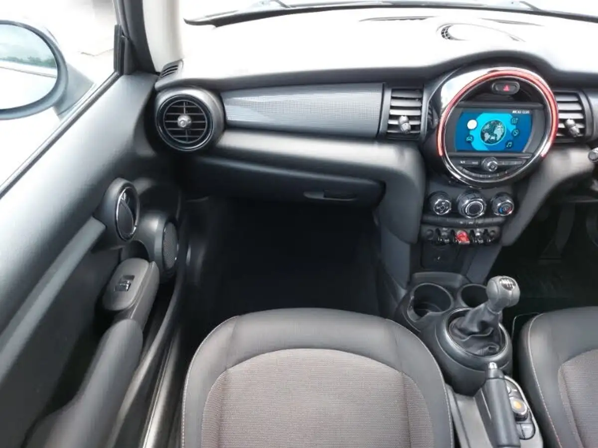 2018-mini-cooper-15-cooper-series-ii-ss-hatchback-3d-big-9