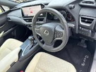 2022-lexus-ux-250h-20-takumi-small-3