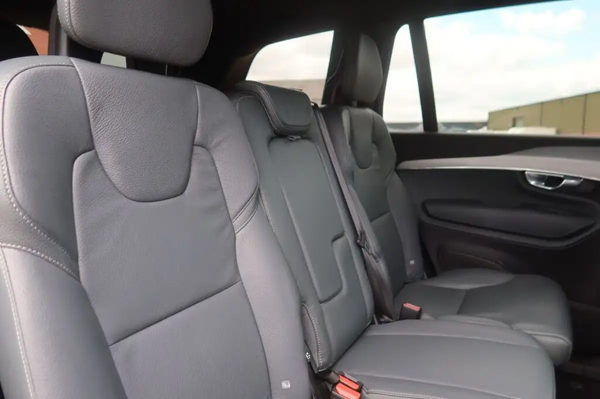 2021-volvo-xc90-20td-b5-momentum-big-18