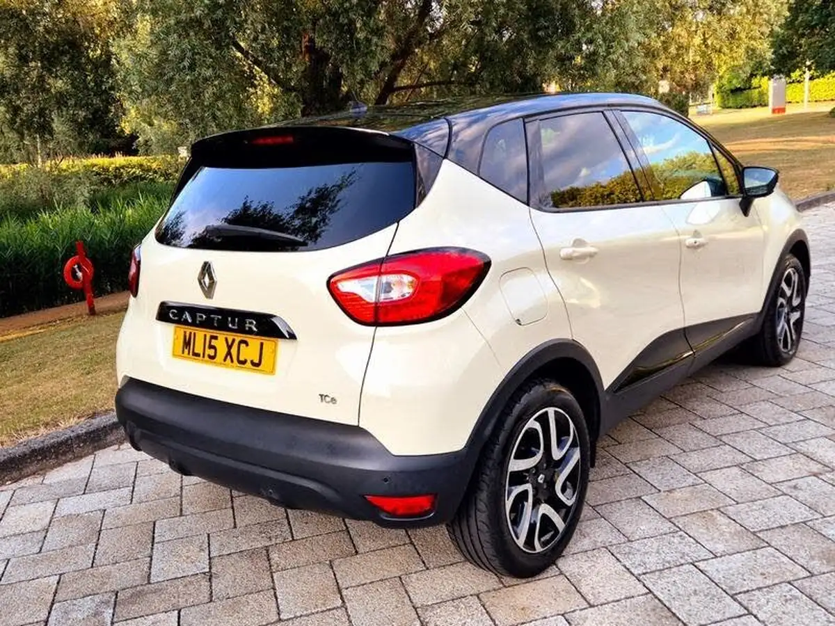 2015-renault-captur-09-dynamique-s-big-7