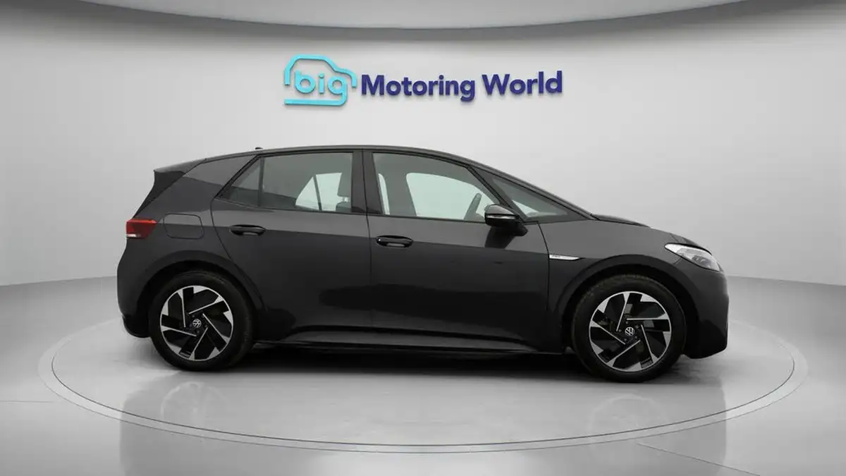 2023-volkswagen-id3-e-life-204ps-58kwh-pro-performance-big-8