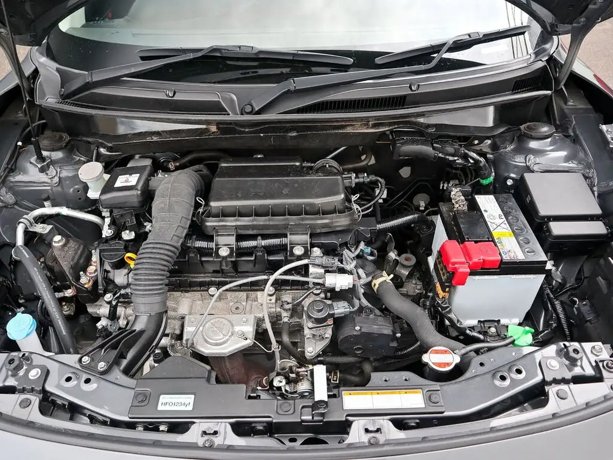 2022-suzuki-swift-12-dualjet-sz-t-big-7