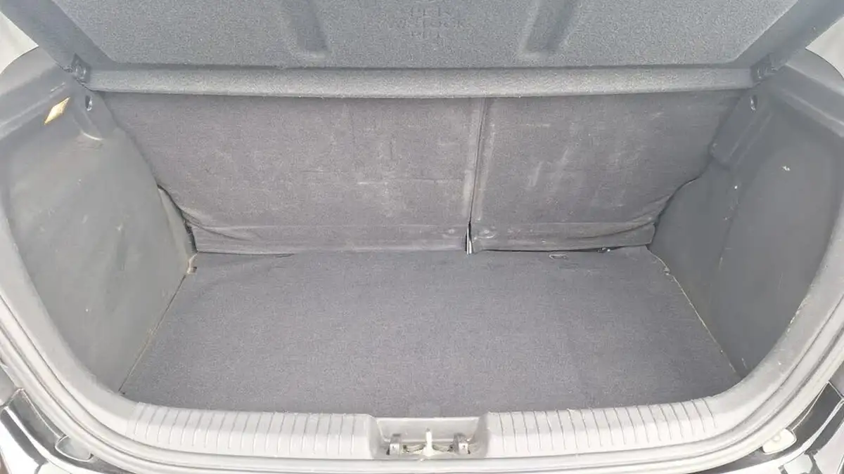 2013-hyundai-i20-14-active-100ps-auto-big-7
