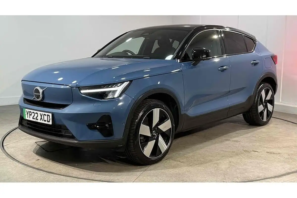 2022-volvo-c40-e-twin-recharge-pro-big-10