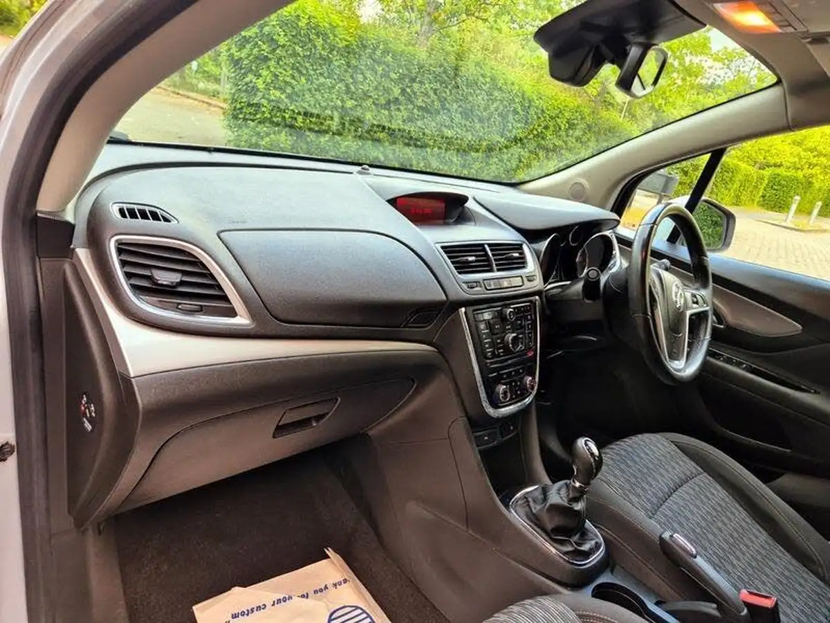 2016-vauxhall-mokka-16-exclusiv-big-15