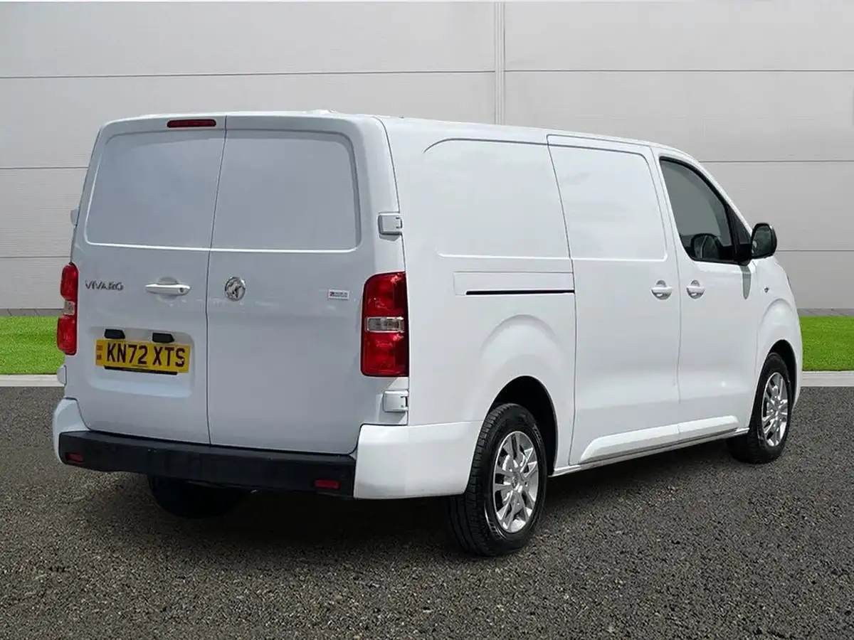 2022-vauxhall-vivaro-15td-2900-l2h1-sportive-big-6