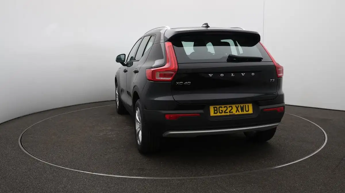 2021-volvo-xc40-15-t3-momentum-163bhp-big-56