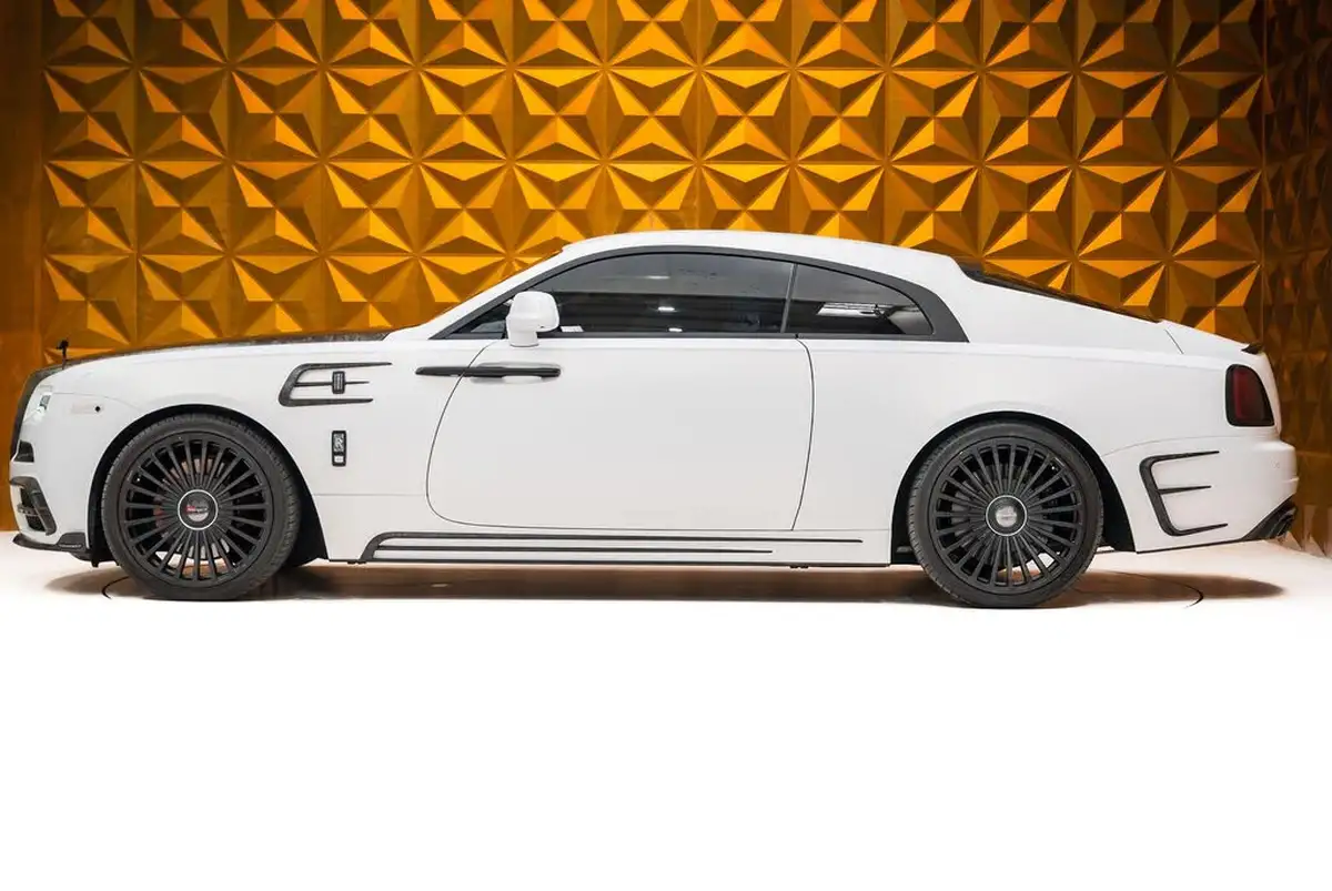2024-rolls-royce-wraith-66-big-5