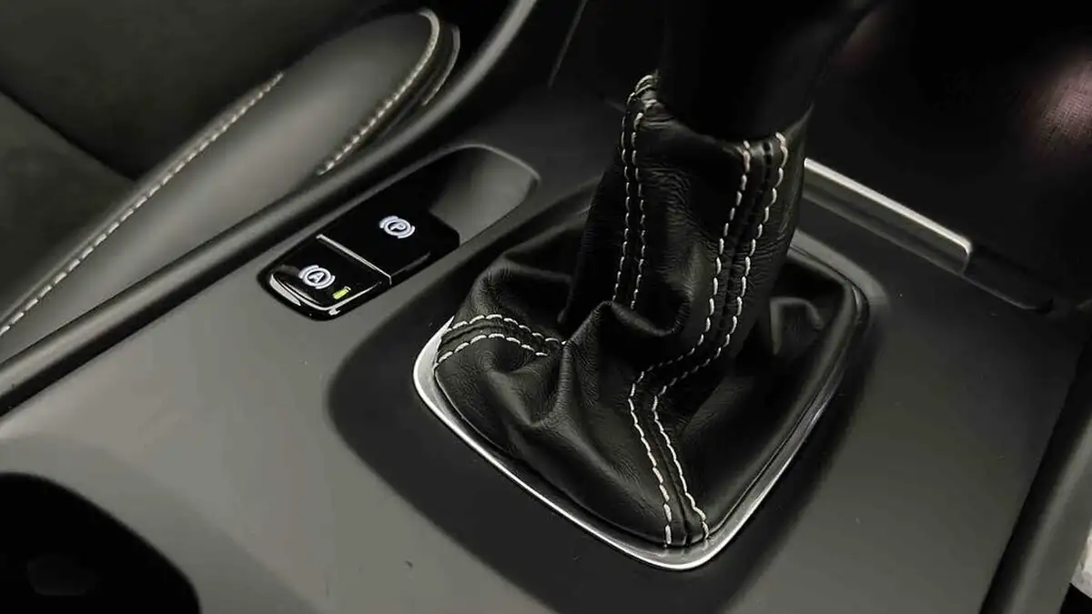 2021-volvo-xc40-15-t3-r-design-161bhp-big-44