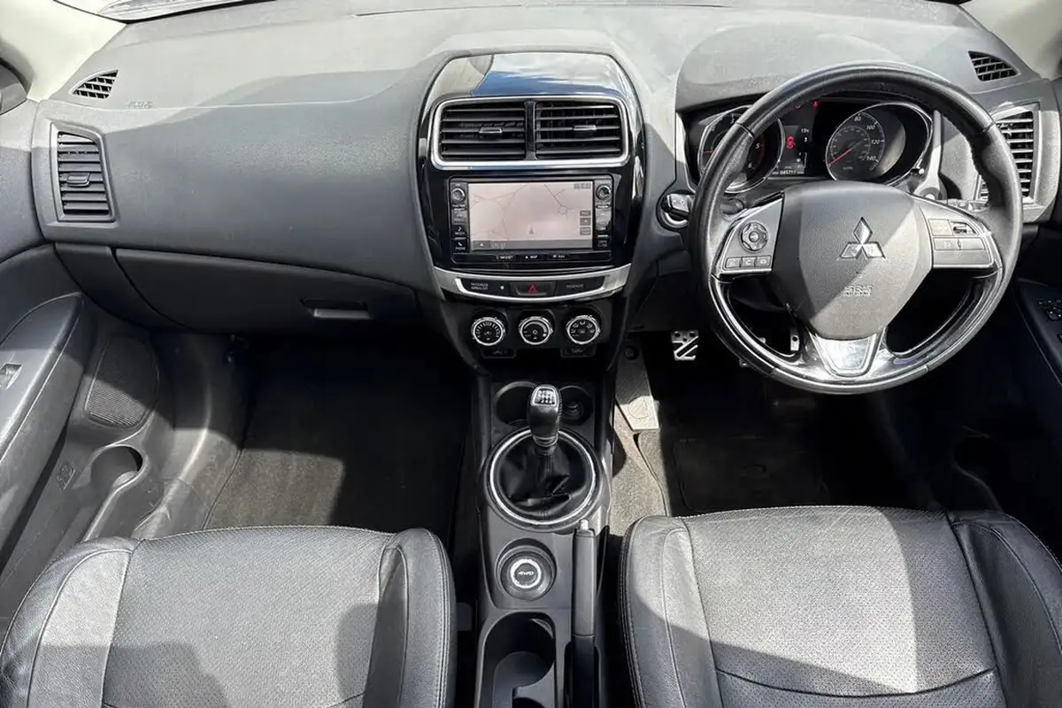 2017-mitsubishi-asx-16d-4-big-30