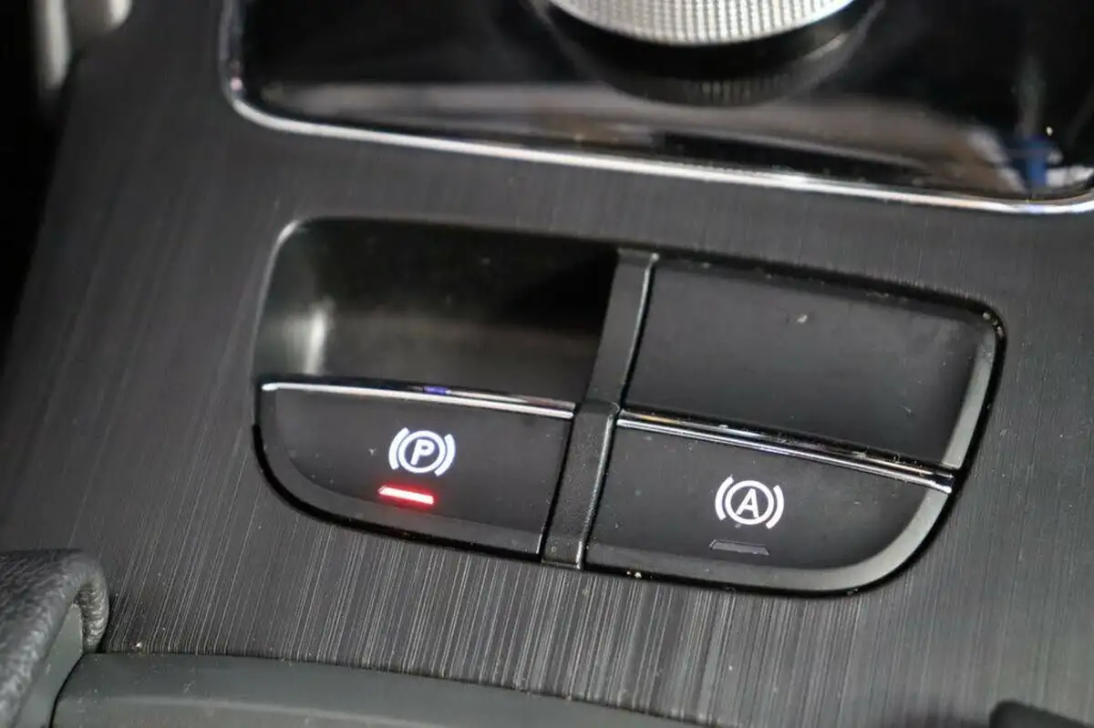 2021-mg-zs-suv-e-exclusive-ev-big-29