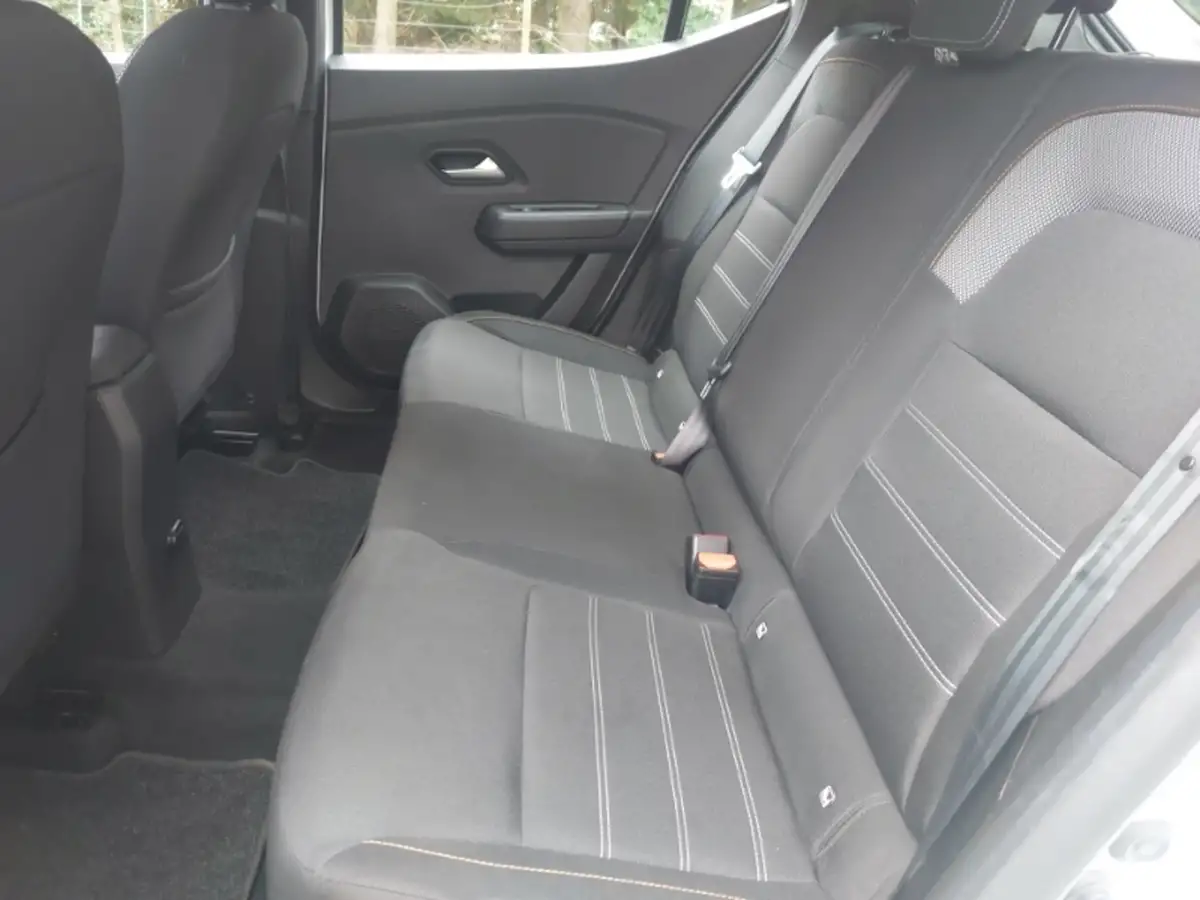 2022-dacia-sandero-stepway-10-tce-prestige-90bhp-big-5