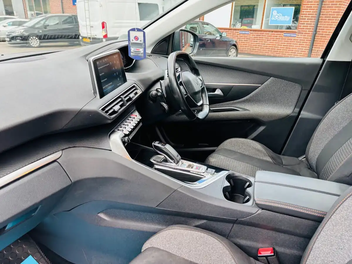 2019-peugeot-3008-suv-15-bluehdi-active-eat8-big-5