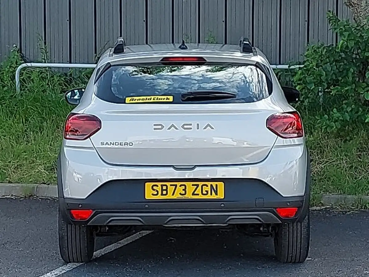 2023-dacia-sandero-stepway-10-tce-essential-90bhp-big-15