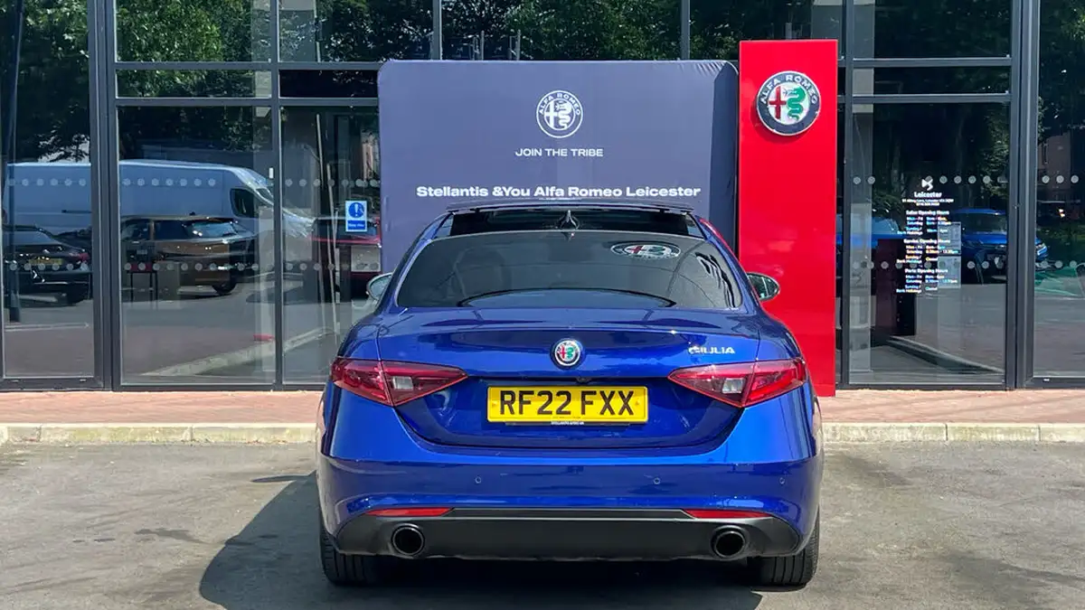2022-alfa-romeo-giulia-20-sprint-197bhp-big-8