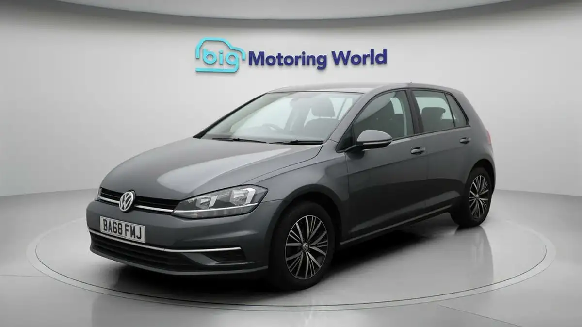 2019-volkswagen-golf-16tdi-se-hatchback-5d-dsg-big-2