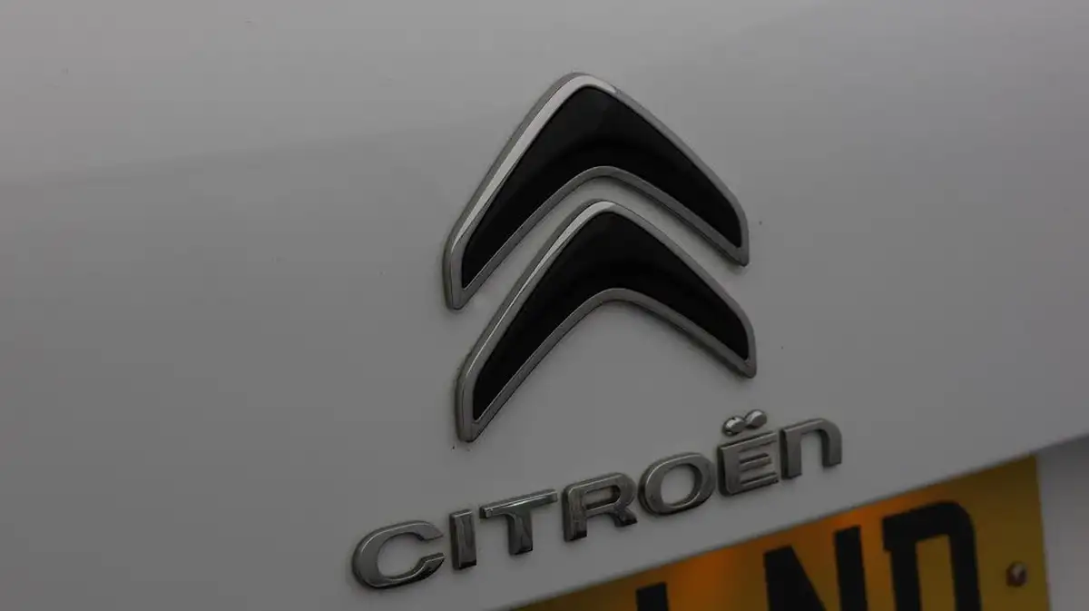 2020-citroen-c5-aircross-15bluehdi-flair-plus-eat8-big-20