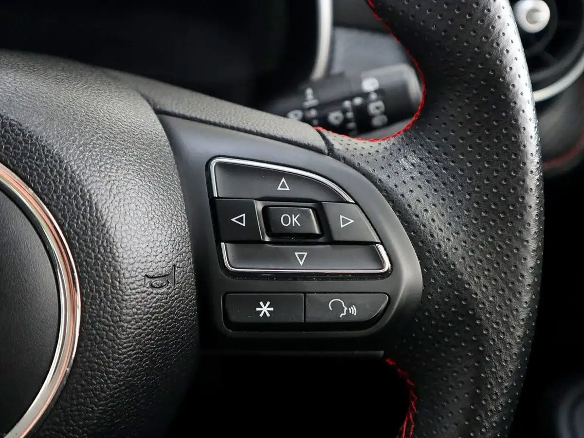 2020-mg-zs-suv-15-vti-tech-exclusive-106ps-big-36