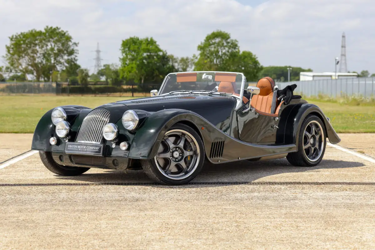 2017-morgan-plus-8-48-big-4