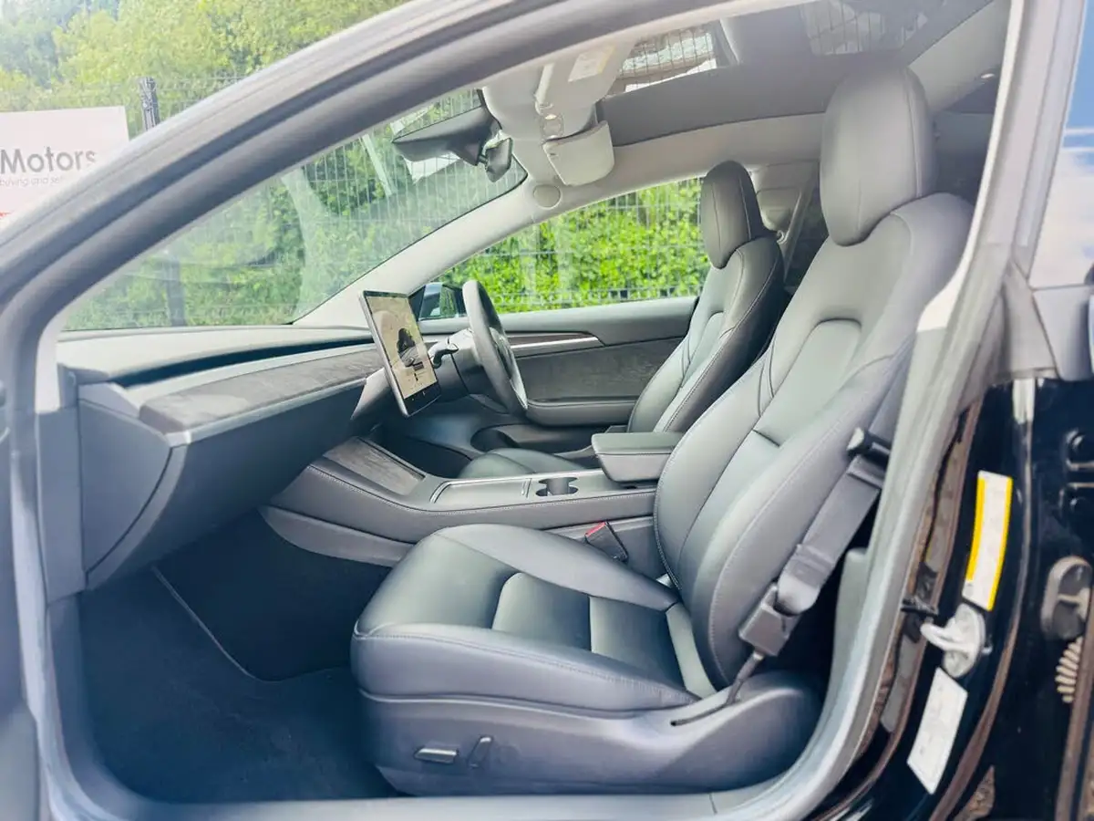 2021-tesla-model-3-e-long-range-awd-big-12