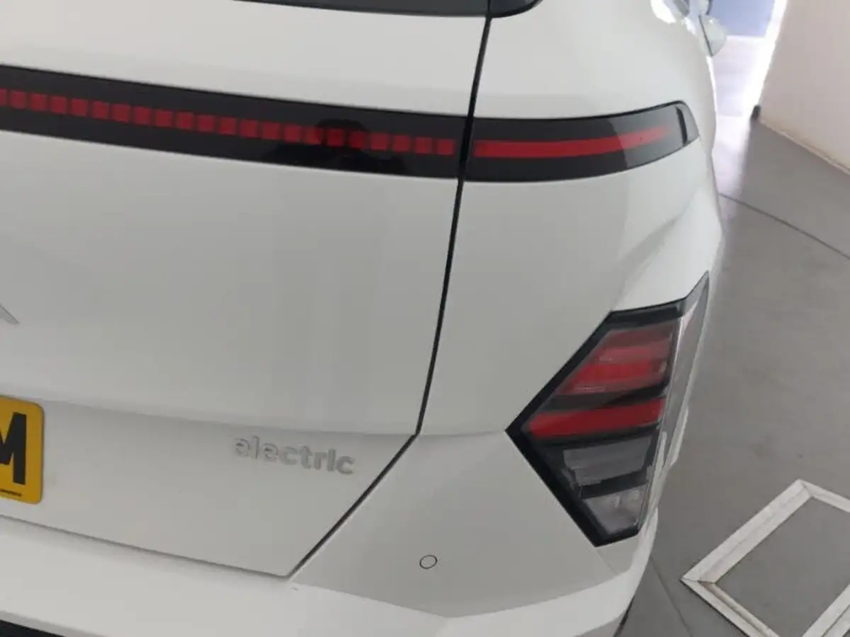 2024-hyundai-kona-e-n-line-s-big-13