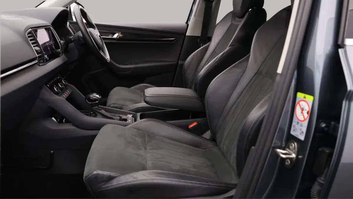 2019-skoda-karoq-15-tsi-se-l-dsg-big-14