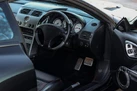2004-aston-martin-vanquish-59-small-35