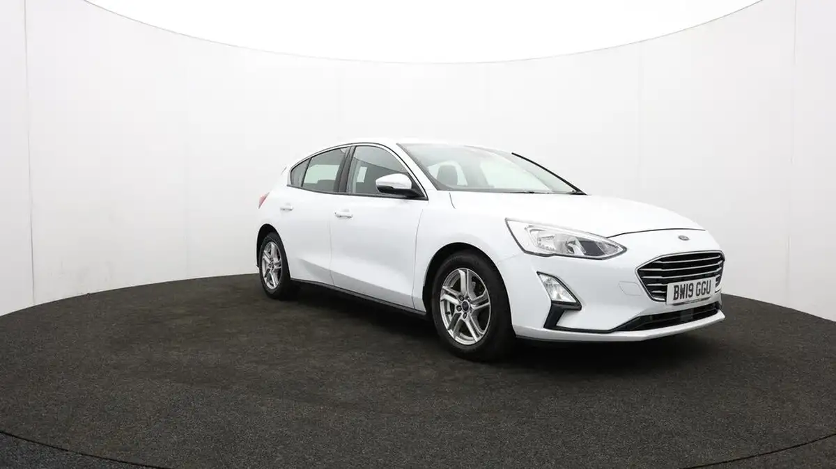 2019-ford-focus-15-zetec-120ps-hatchback-big-40
