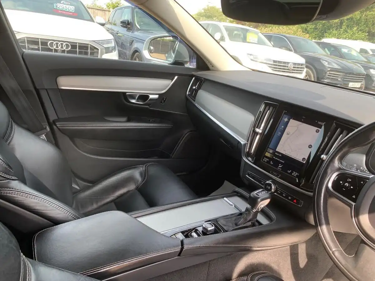 2017-volvo-v90-20td-d4-inscription-big-20