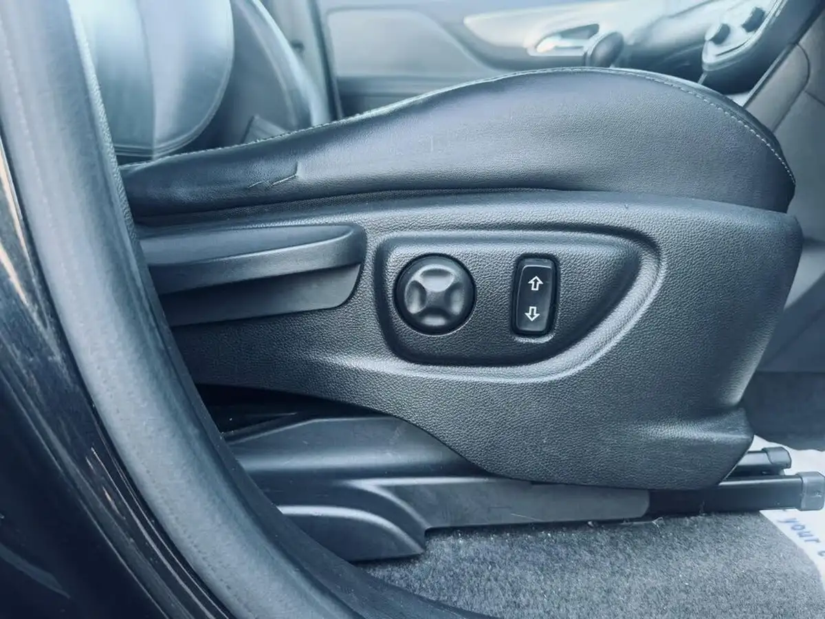 2014-vauxhall-mokka-16-se-big-23