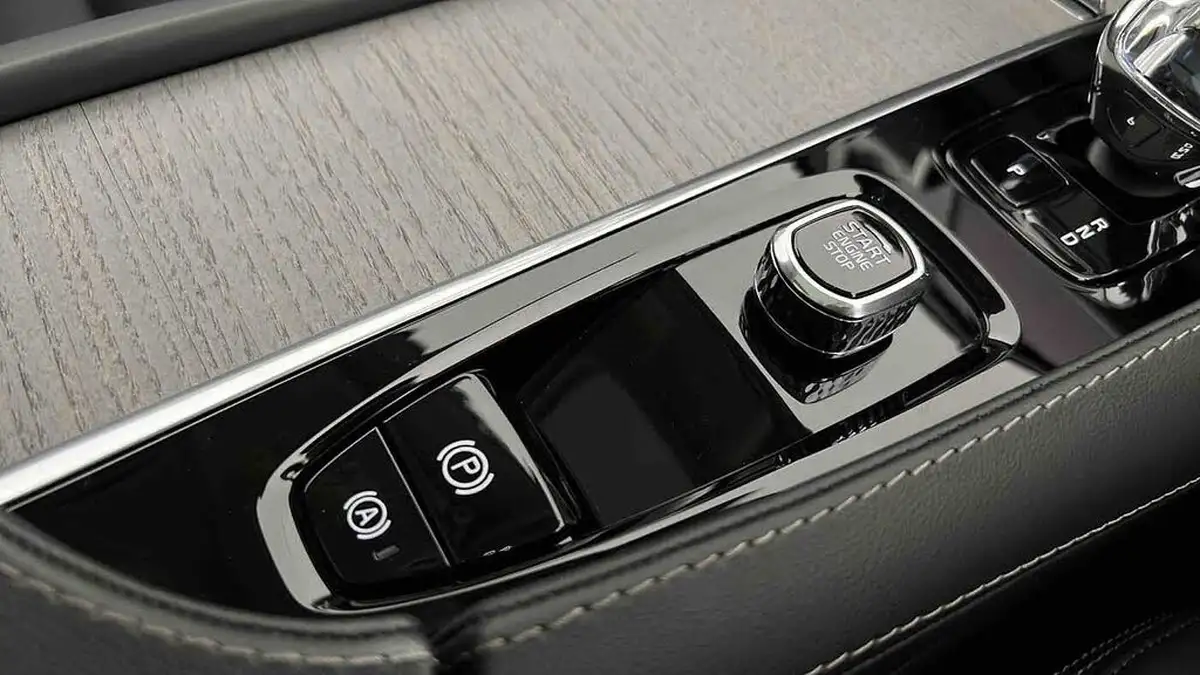 2024-volvo-xc90-20-t8-ultimate-dark-big-49