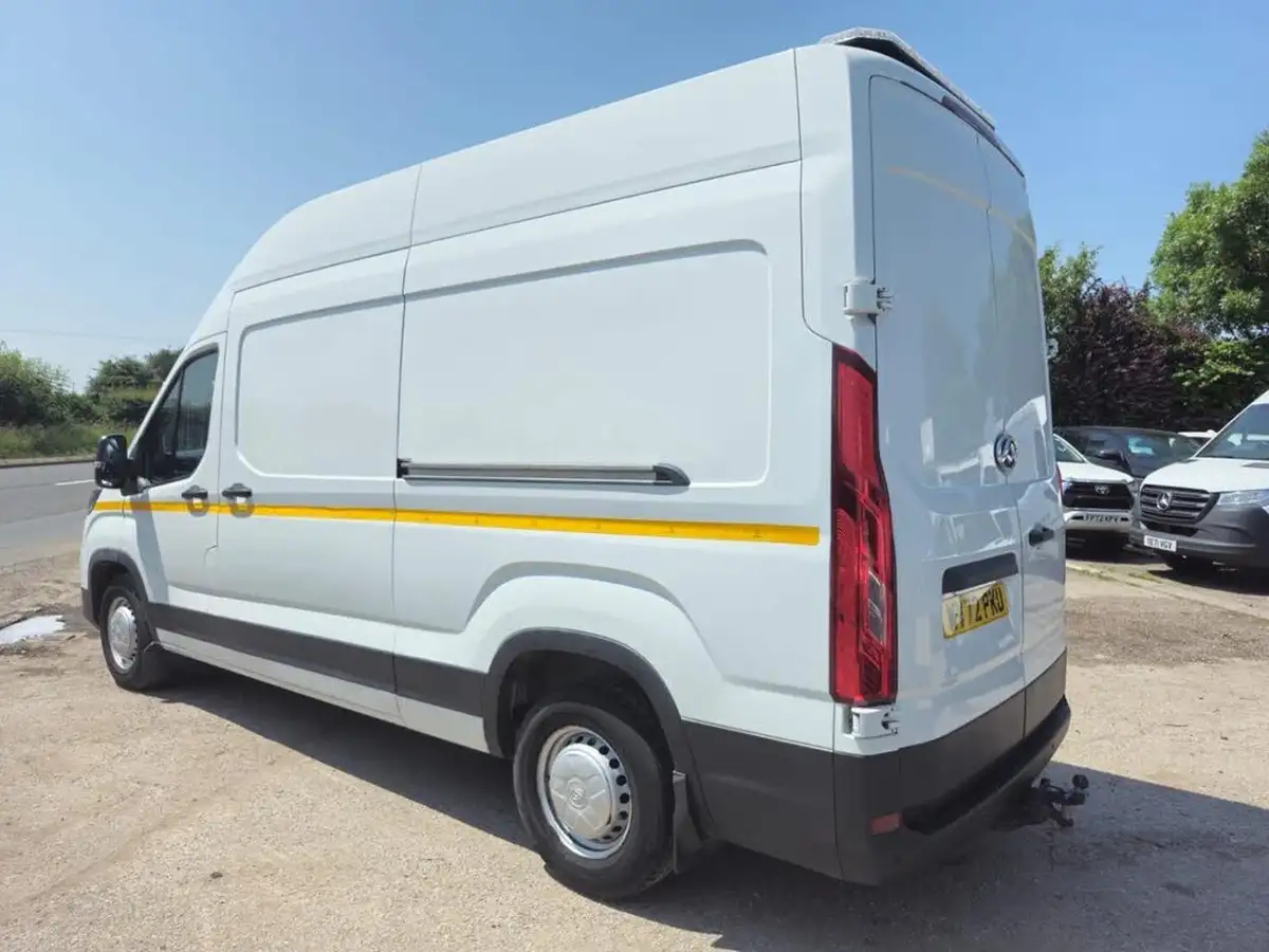 2022-maxus-deliver-9-big-6