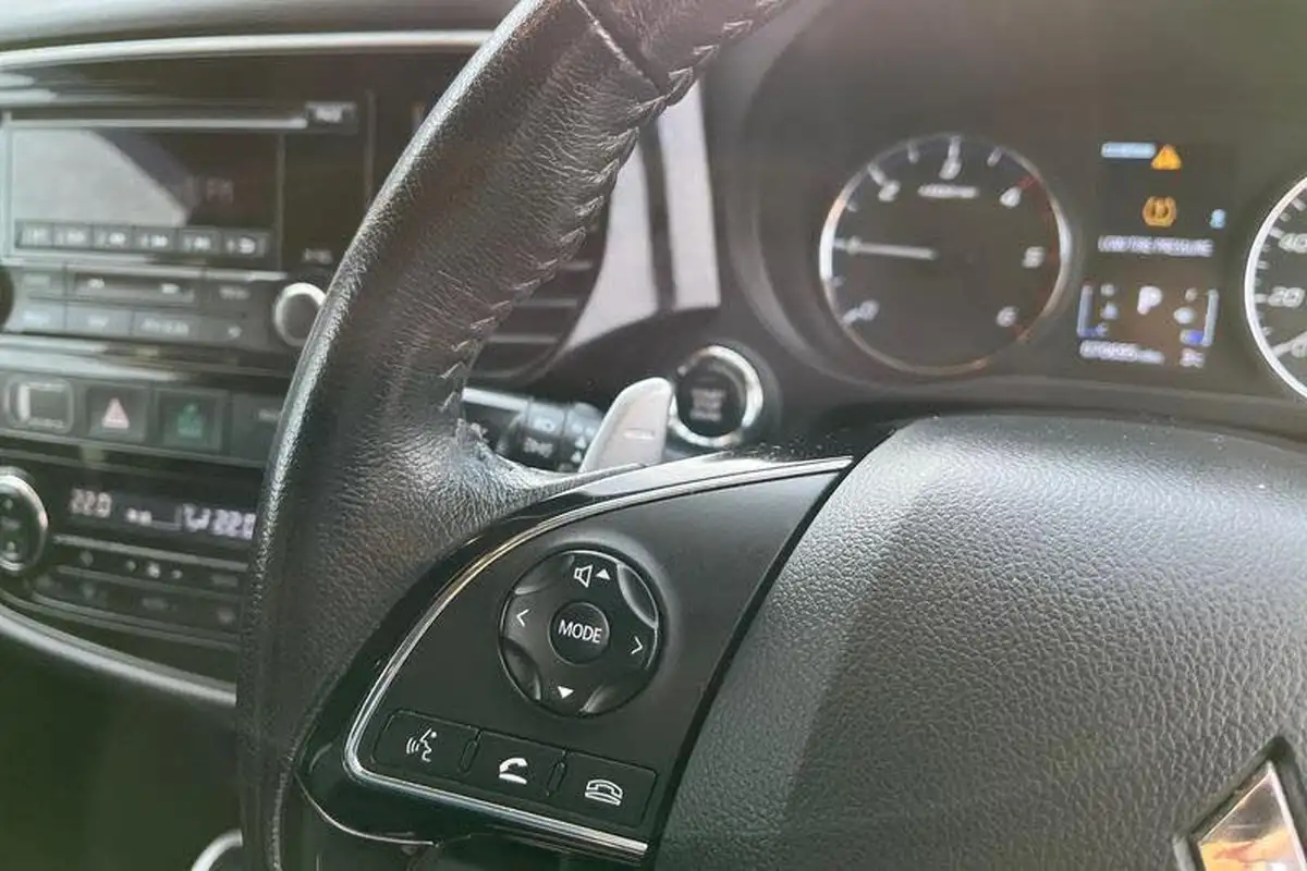 2018-mitsubishi-outlander-22di-d-3-auto-big-28