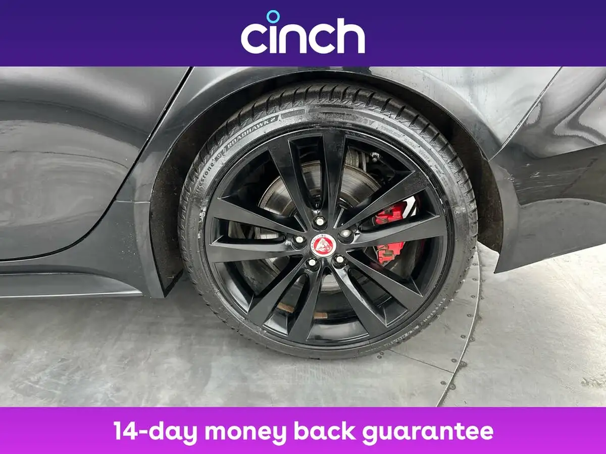 2021-jaguar-xe-20-d200-r-dynamic-black-big-24
