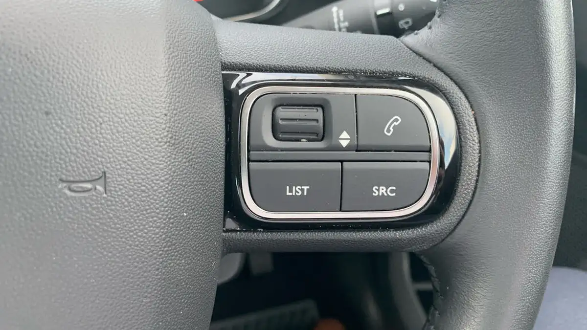 2022-citroen-c3-aircross-12-puretech-shine-plus-130ps-eat6-big-23