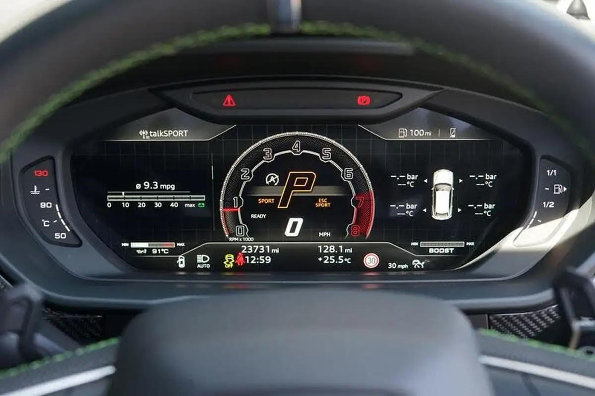 2023-lamborghini-urus-40-no-trim-big-17