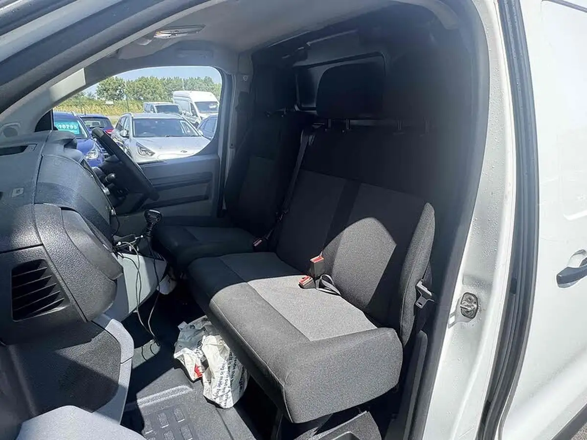 2022-vauxhall-vivaro-20td-3100-l1h1-dynamic-big-23