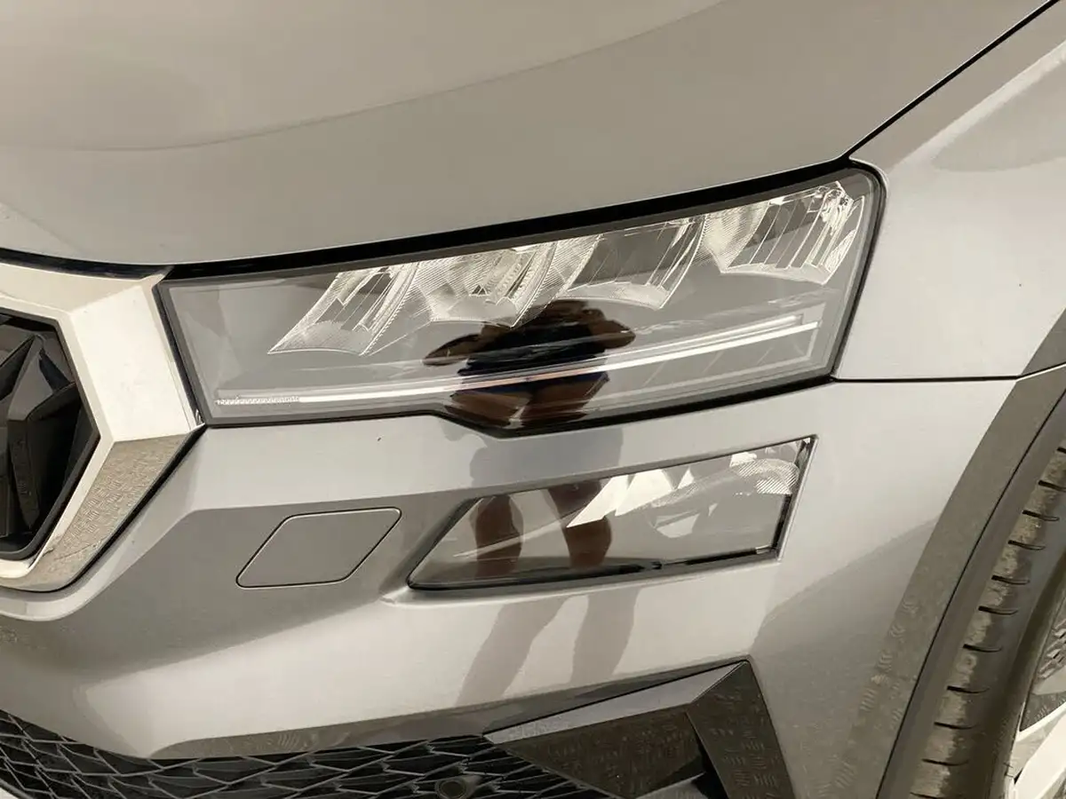 2023-skoda-karoq-15-tsi-se-l-big-34
